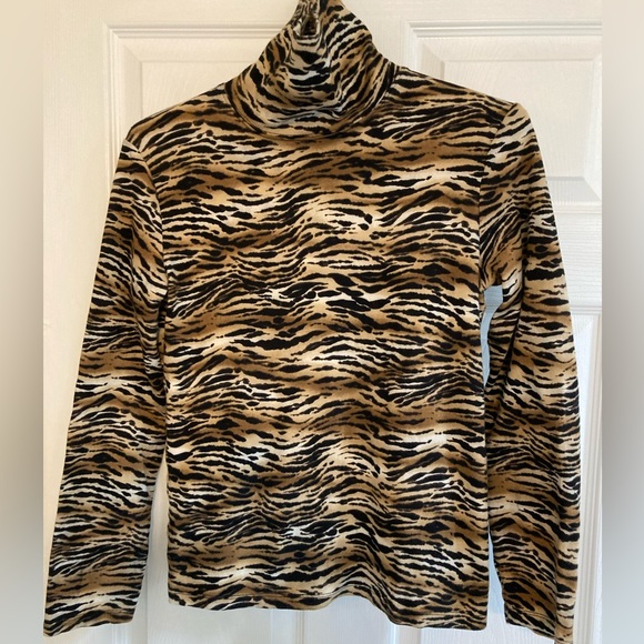 Animal Print Jones of New York 100% cotton turtleneck. Size L - Picture 1 of 4
